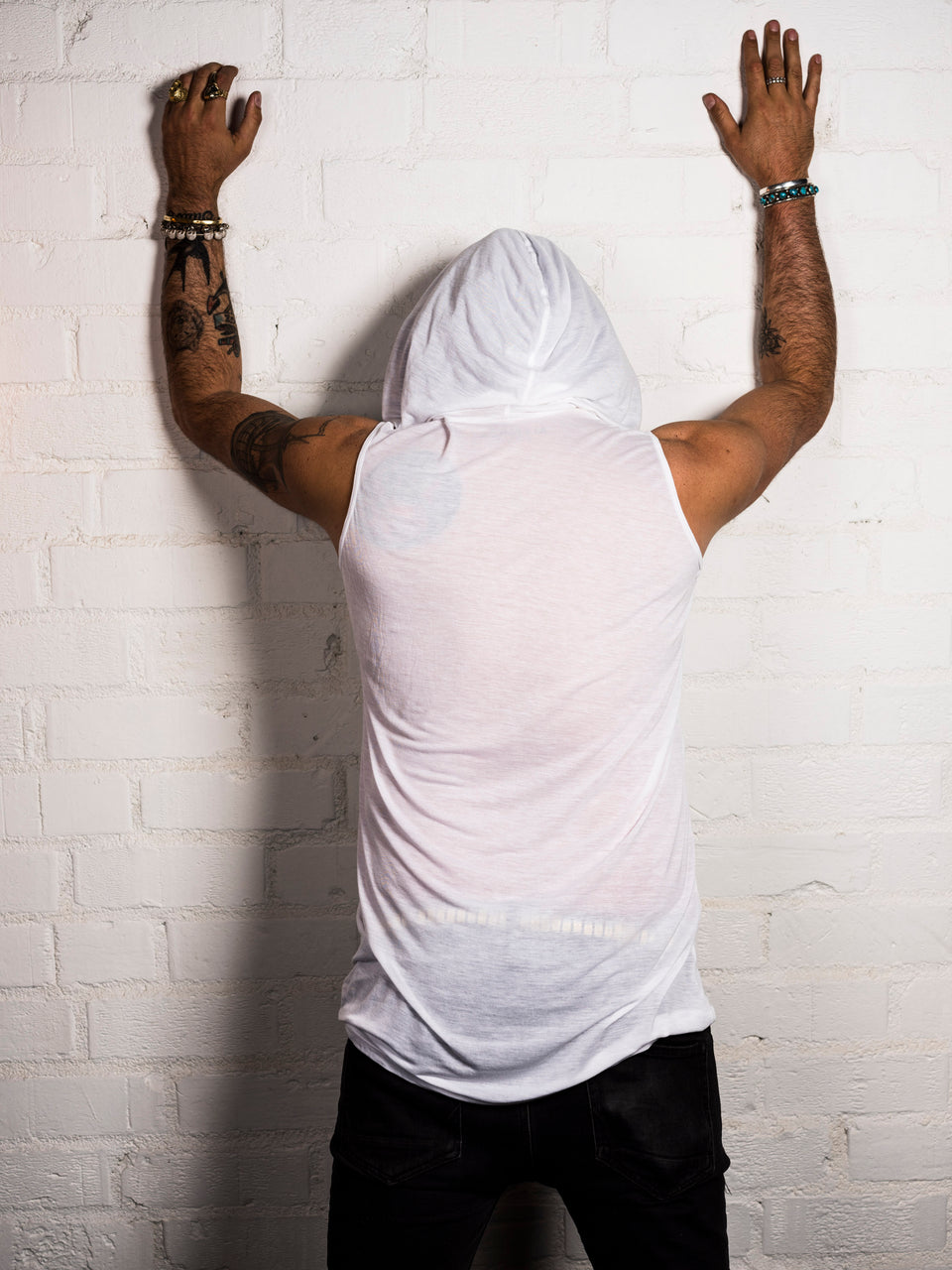 Sleeveless V-Neck Shirt with Hood - Illuminated White