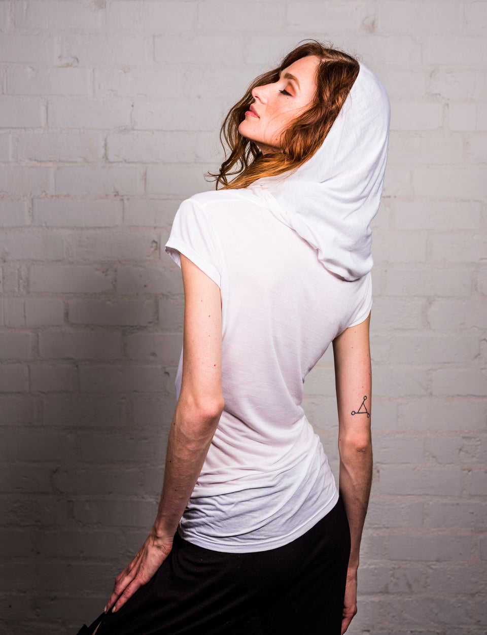 Short Sleeve T-Shirt with Hood - Illuminated White